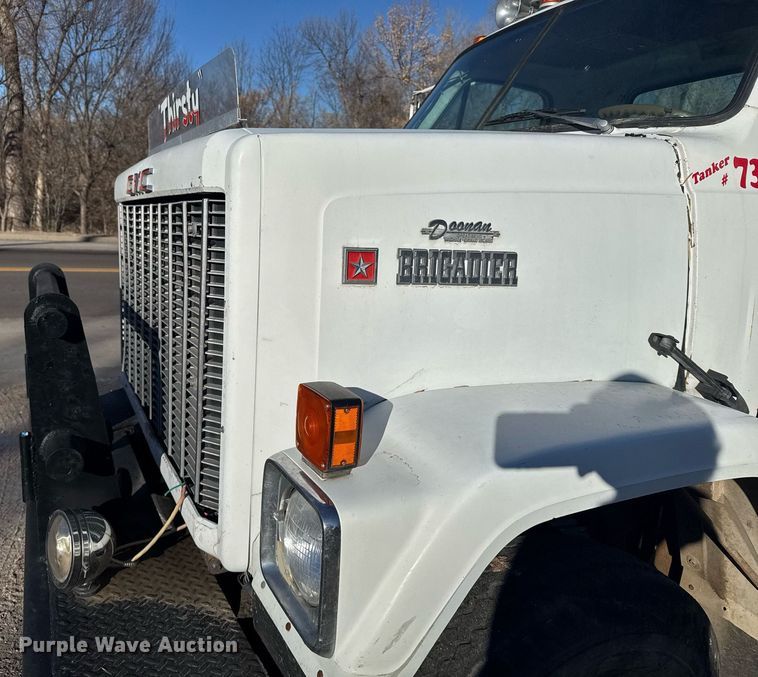 image for item NN9548 1980 GMC Brigadier truck cab and chassis