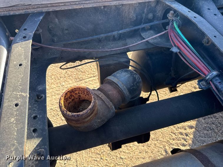 image for item NN9548 1980 GMC Brigadier truck cab and chassis