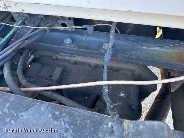 image for item NN9548 1980 GMC Brigadier truck cab and chassis