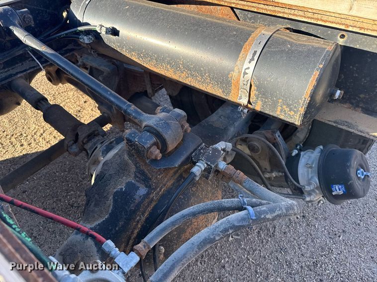 image for item NN9548 1980 GMC Brigadier truck cab and chassis