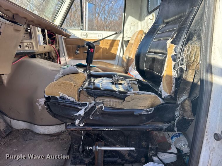 image for item NN9548 1980 GMC Brigadier truck cab and chassis