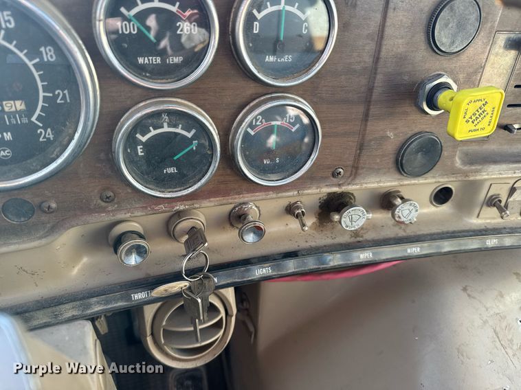 image for item NN9548 1980 GMC Brigadier truck cab and chassis