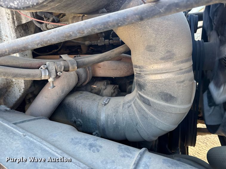 image for item NN9548 1980 GMC Brigadier truck cab and chassis