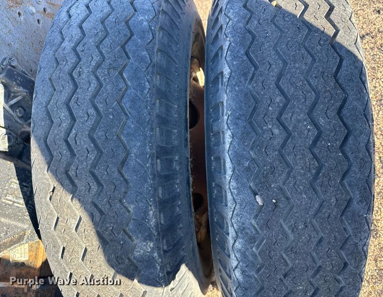 image for item NN9548 1980 GMC Brigadier truck cab and chassis