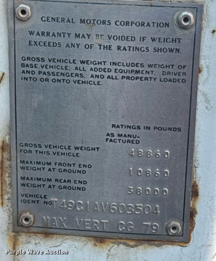 image for item NN9548 1980 GMC Brigadier truck cab and chassis