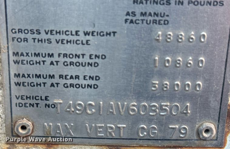 image for item NN9548 1980 GMC Brigadier truck cab and chassis