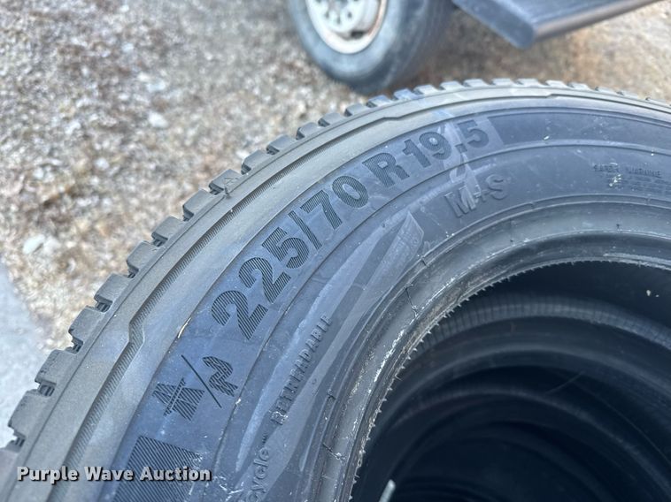 image for item NN9550 Tires and wheels