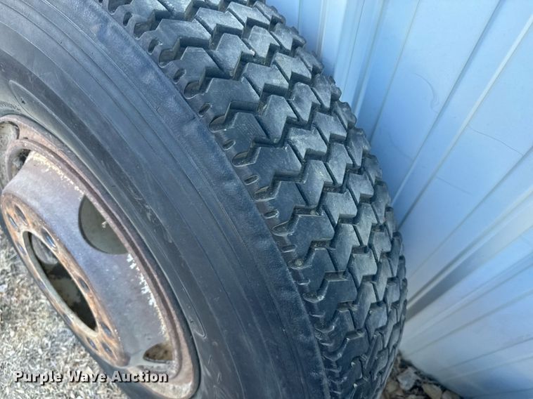 image for item NN9550 Tires and wheels