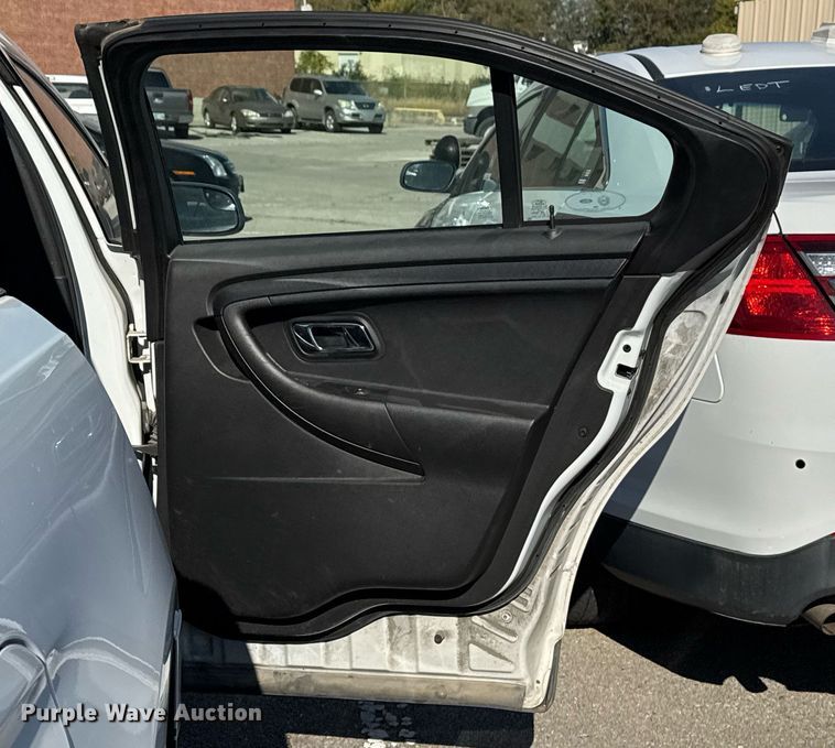 image for item NO9532 2015 Ford Taurus Police Interceptor 