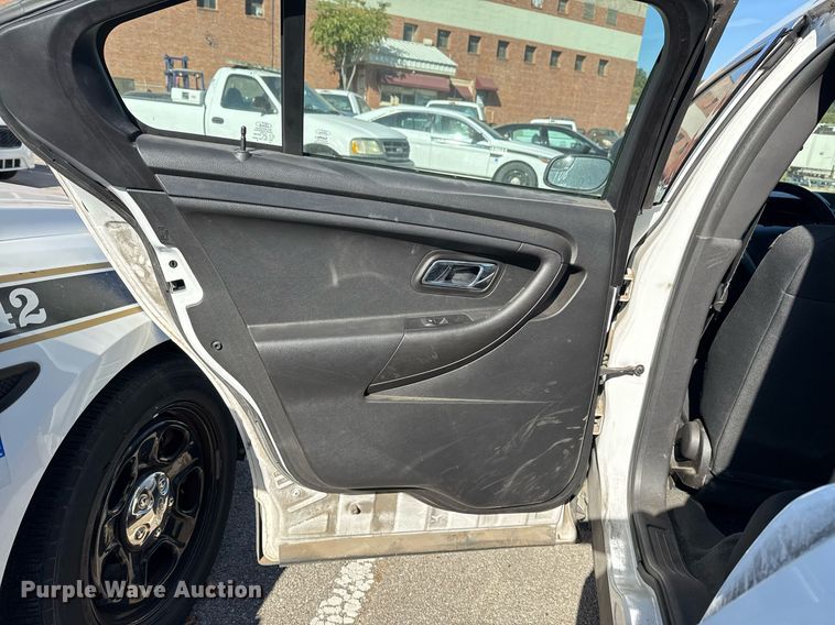 image for item NO9532 2015 Ford Taurus Police Interceptor 