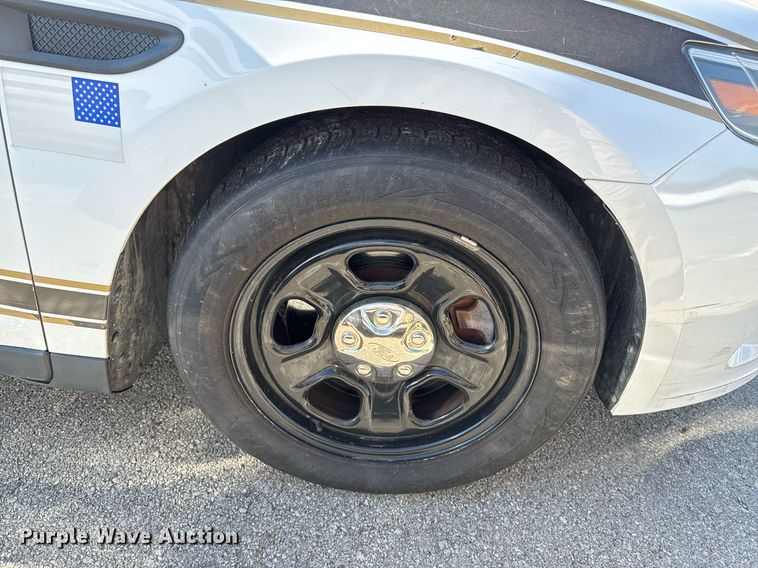 image for item NO9532 2015 Ford Taurus Police Interceptor 