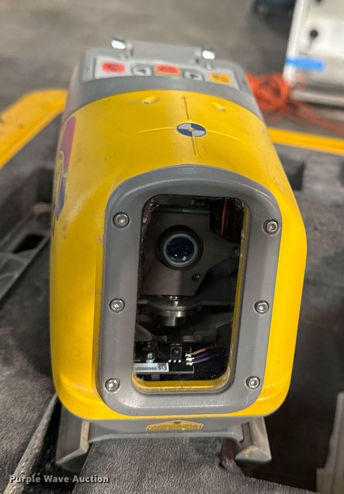 image for item NO9563 Spectra DG613 pipe laser