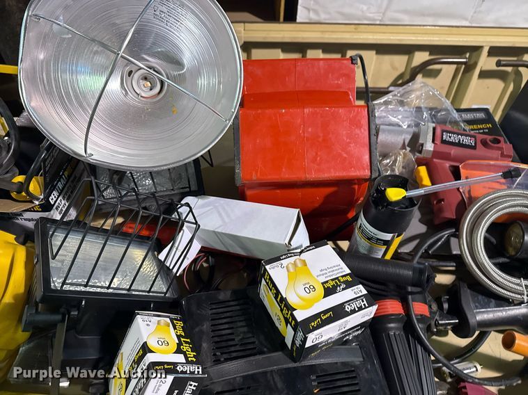 image for item NO9582 Tools