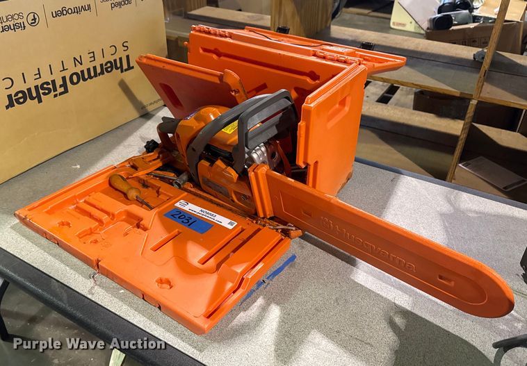 image for item NO9583 Husqvarna 425 X-Torq chainsaw