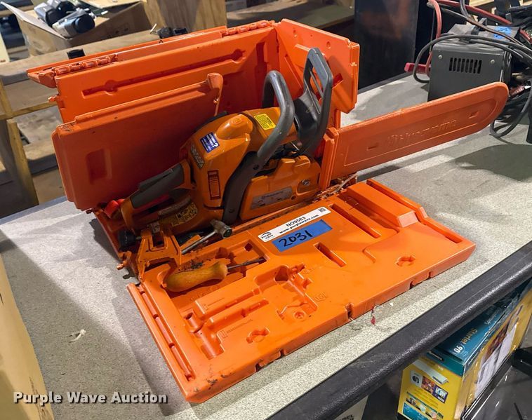 image for item NO9583 Husqvarna 425 X-Torq chainsaw