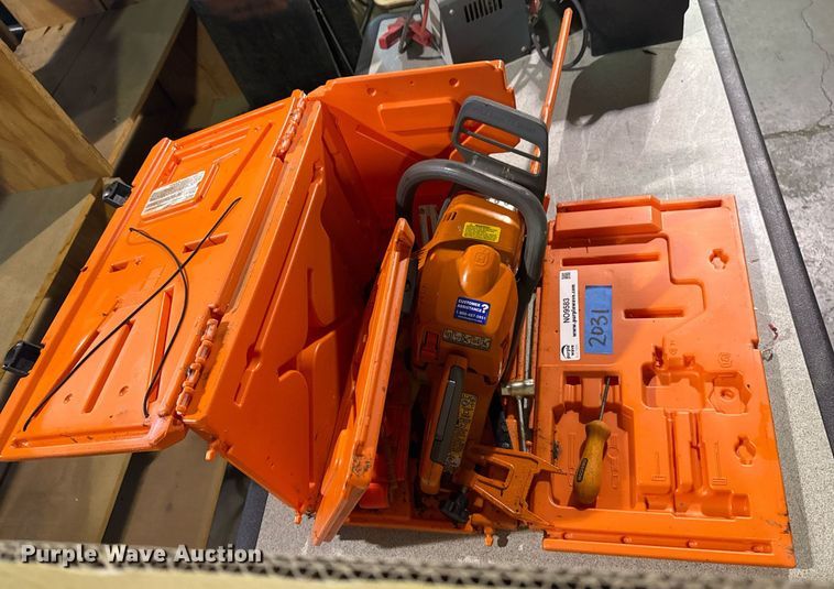 image for item NO9583 Husqvarna 425 X-Torq chainsaw