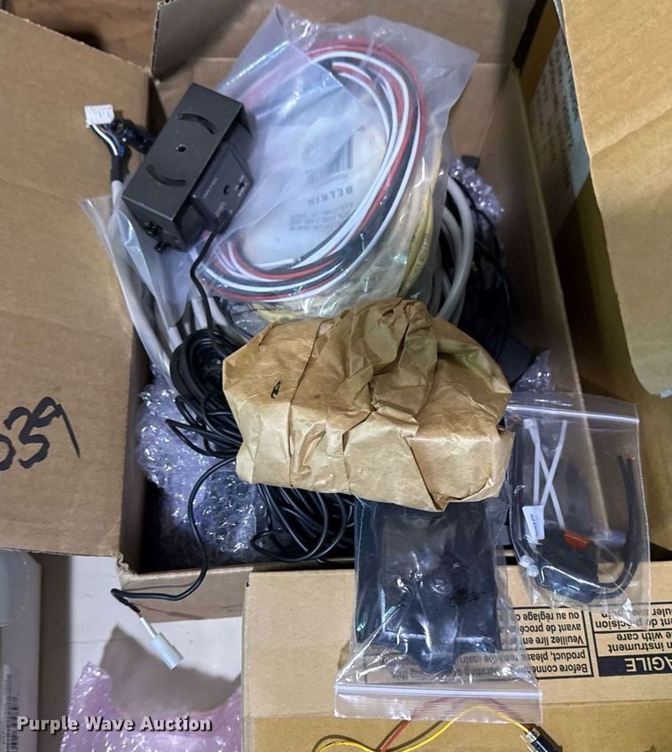 image for item NO9590 Police equipment