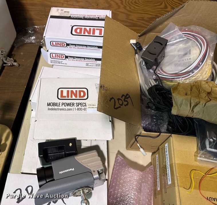 image for item NO9590 Police equipment