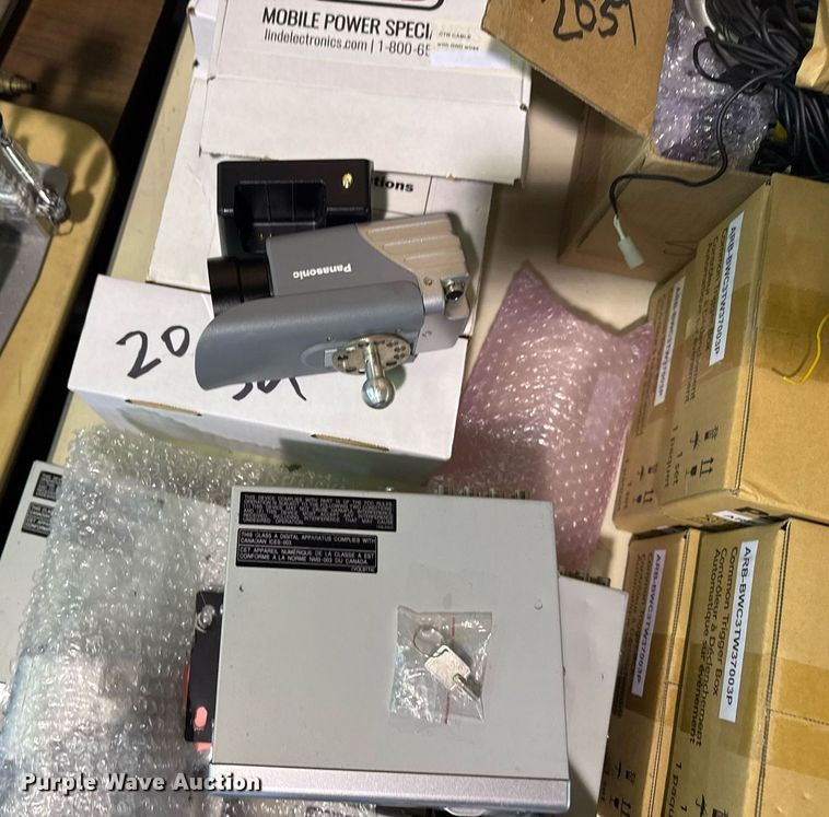 image for item NO9590 Police equipment