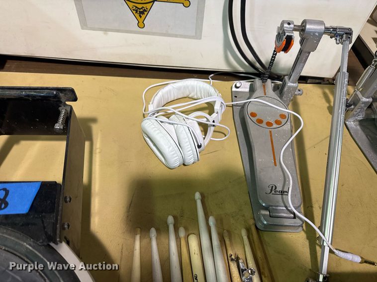 image for item NO9592 Yamaha DTXT3 drum set