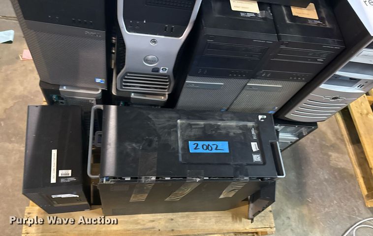 image for item NO9602 Approximately 56 Dell desktops