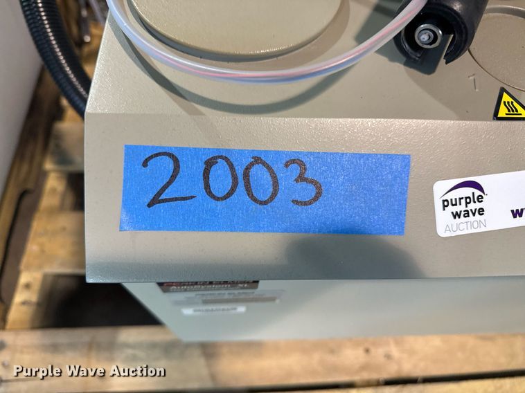 image for item NO9605 Perkin Elmer AutoSystem XL gas chromatograph