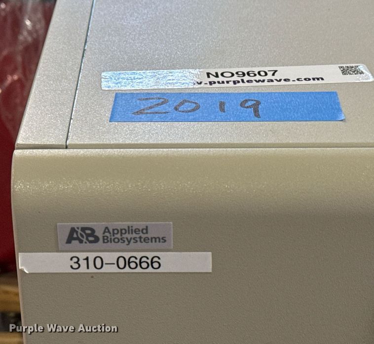 image for item NO9607 ABI Prism 310 genetic analyzer