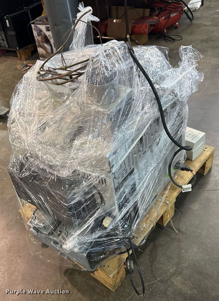 image for item NO9608 Agilent 6890N gas chromatograph