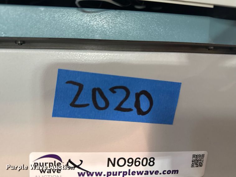 image for item NO9608 Agilent 6890N gas chromatograph