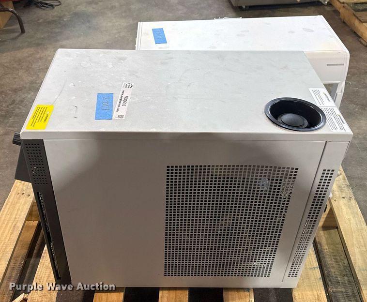 image for item NO9610 Lab equipment