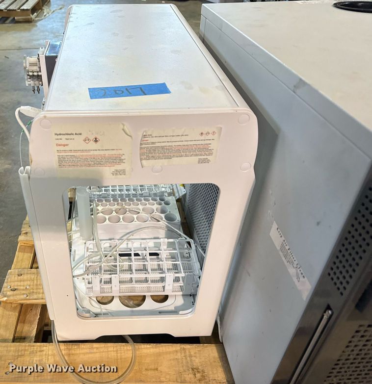 image for item NO9610 Lab equipment