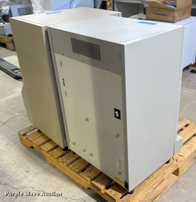 image for item NO9615 (2) ABI Prism 310 genetic analyzers