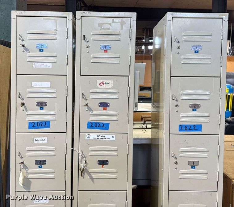 image for item NO9616 (3) lockers