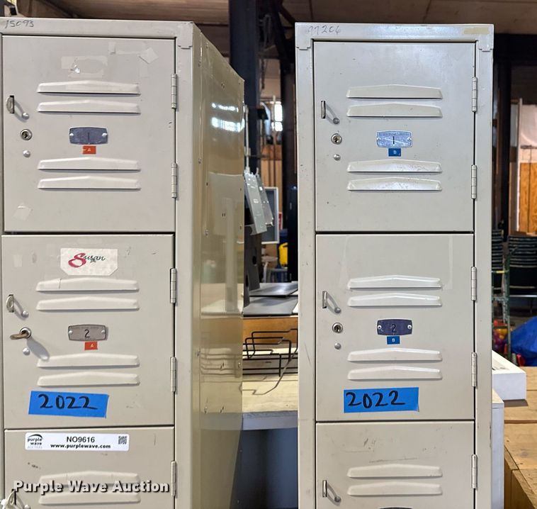 image for item NO9616 (3) lockers