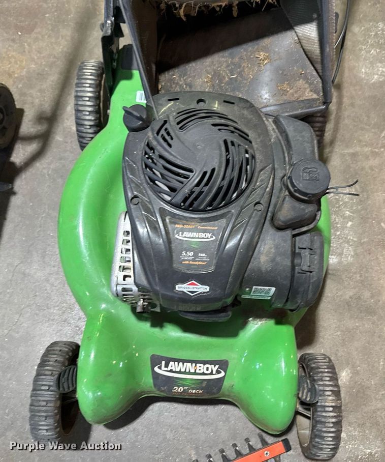 image for item NO9621 Lawn and garden equipment