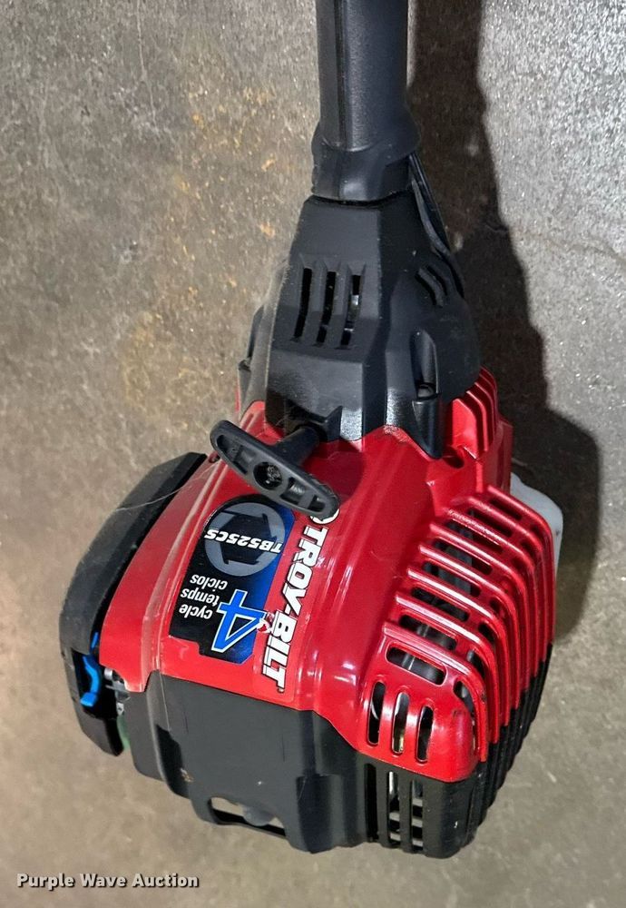 image for item NO9621 Lawn and garden equipment