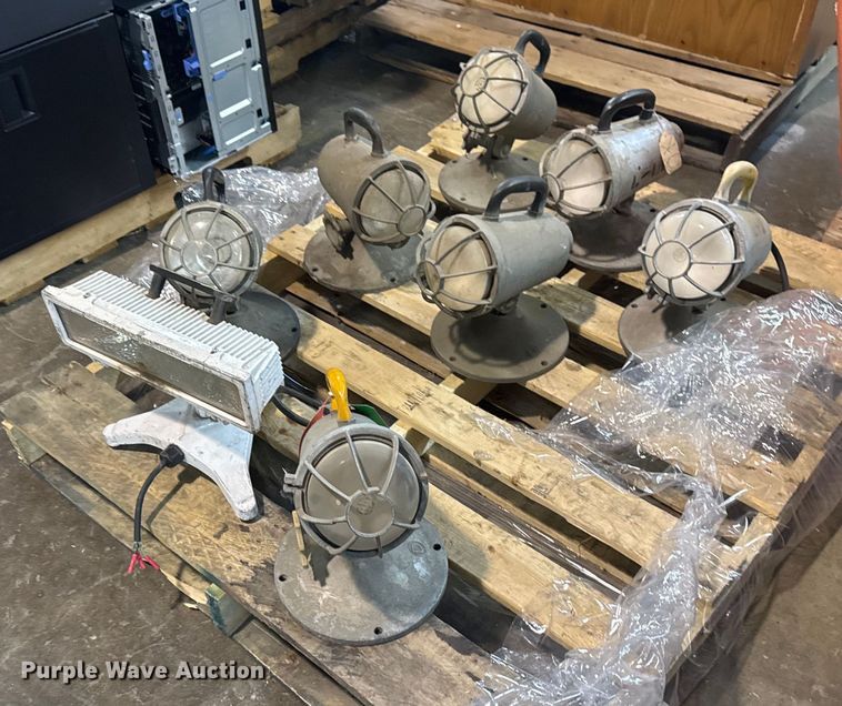 image for item NO9622 (8) lights