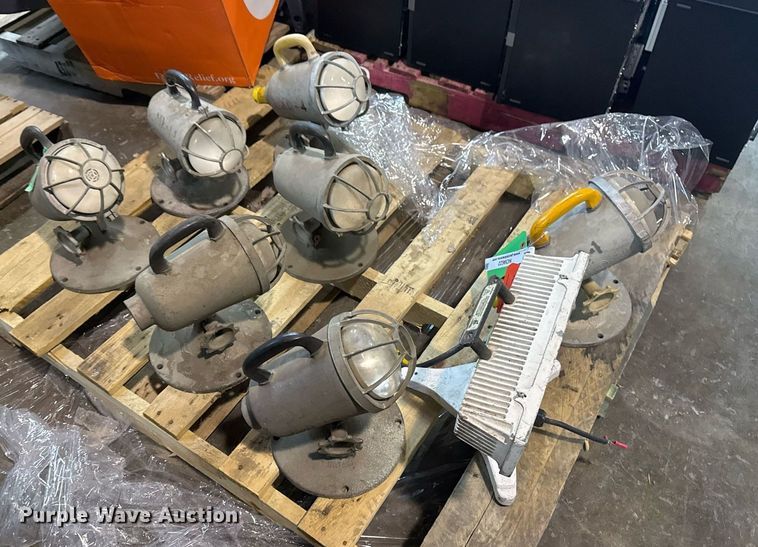 image for item NO9622 (8) lights