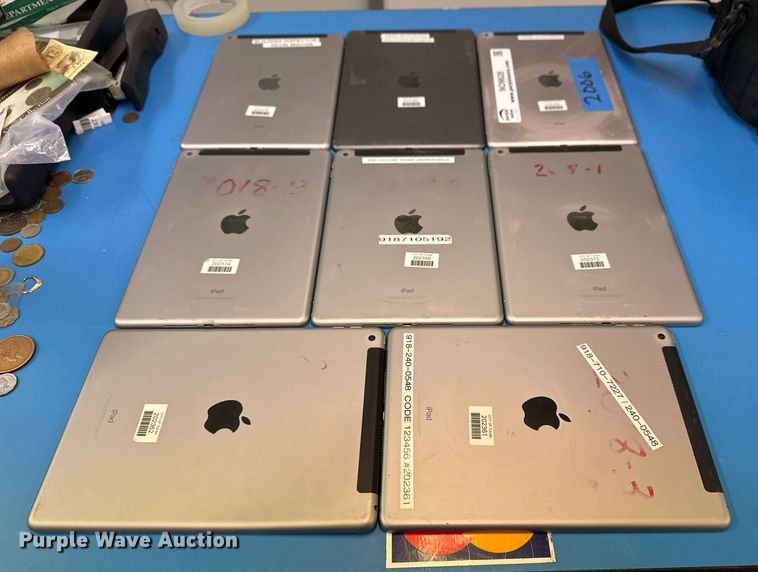 image for item NO9628 (8) Apple iPads