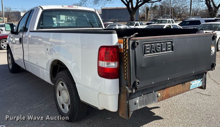 image for item NO9639 2006 Ford F150 pickup truck