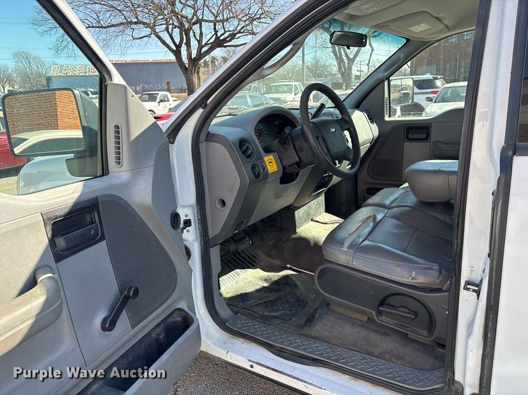 image for item NO9639 2006 Ford F150 pickup truck