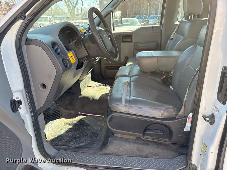 image for item NO9639 2006 Ford F150 pickup truck