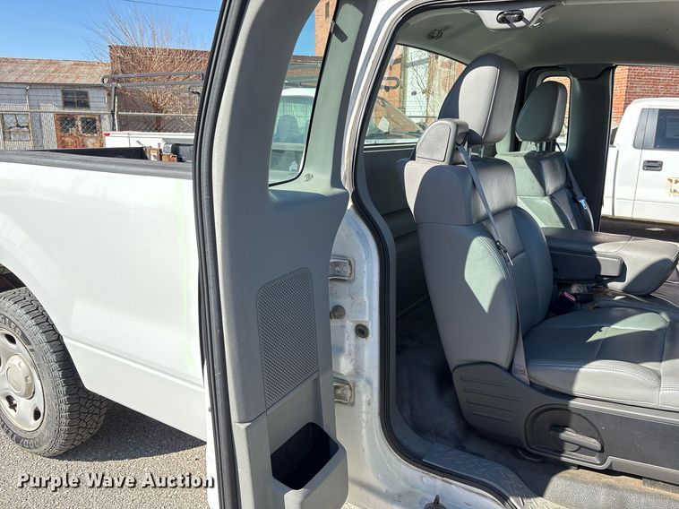 image for item NO9639 2006 Ford F150 pickup truck