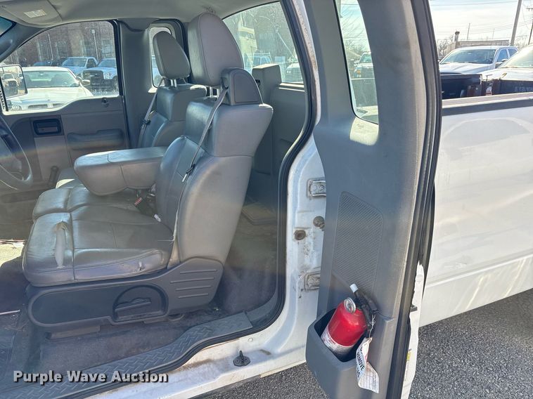 image for item NO9639 2006 Ford F150 pickup truck