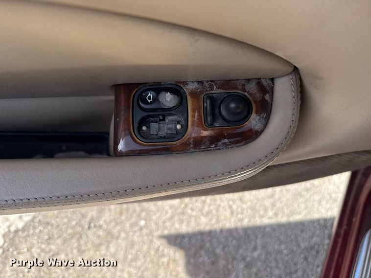 image for item NO9645 2000 Jaguar XK8 convertible