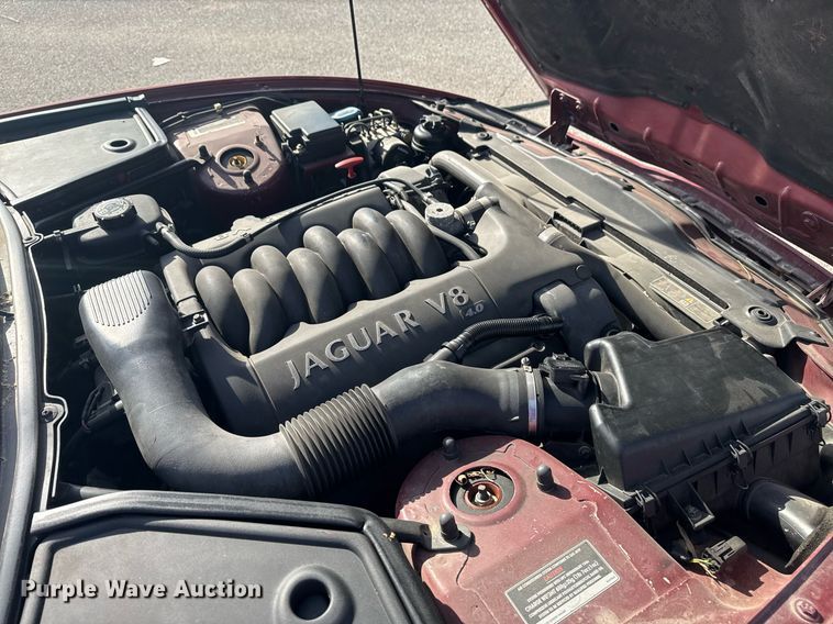 image for item NO9645 2000 Jaguar XK8 convertible