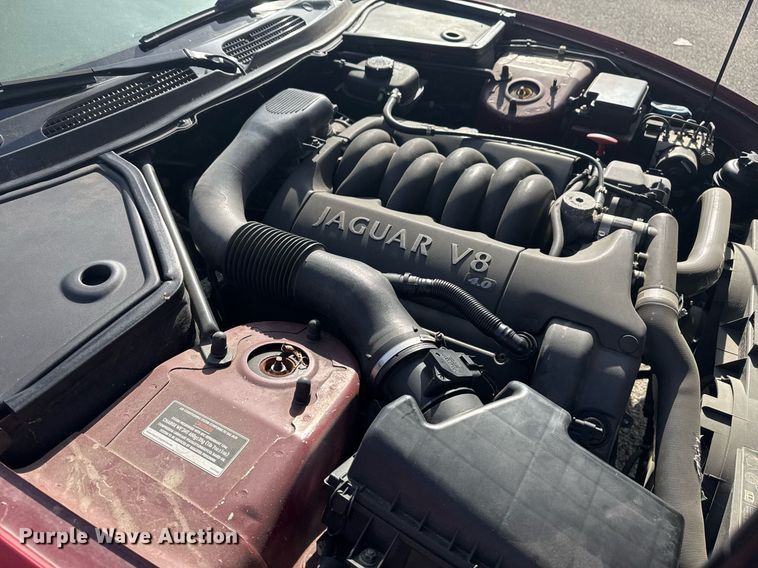 image for item NO9645 2000 Jaguar XK8 convertible