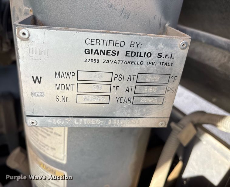 image for item NO9647 2007 Atlas CopCo XAS 185 air compressor