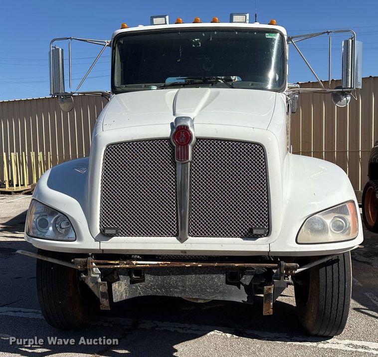 image for item NO9648 2017 Kenworth T370 grapple crane truck