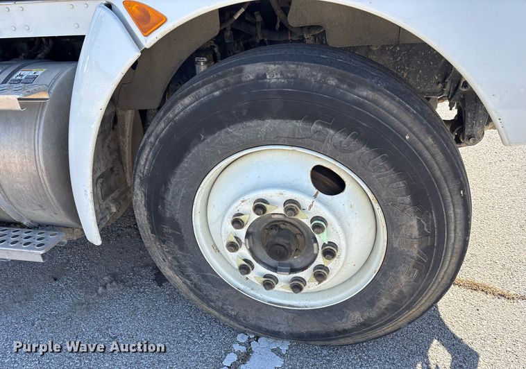 image for item NO9648 2017 Kenworth T370 grapple crane truck